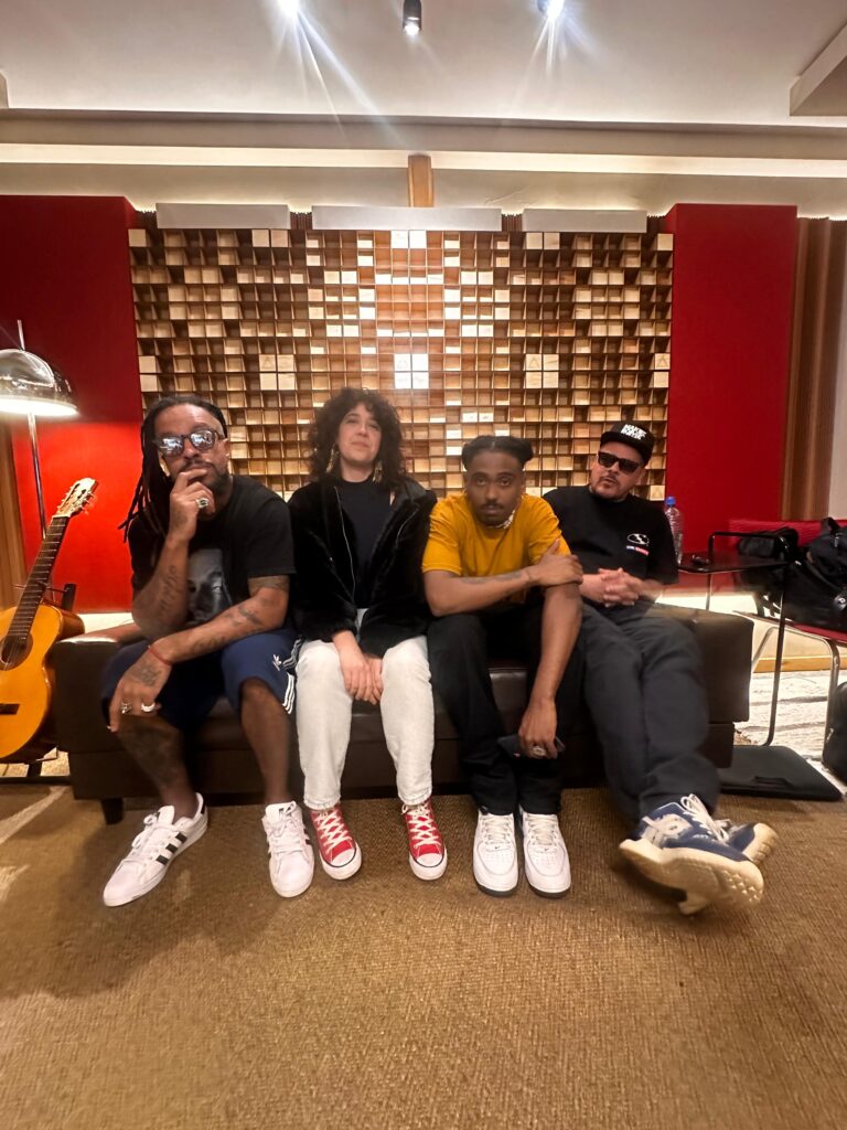 Rael, Rafa Jazz, Kayode e DJ Nato_PK na gravação da faixa "Saudades Mil"